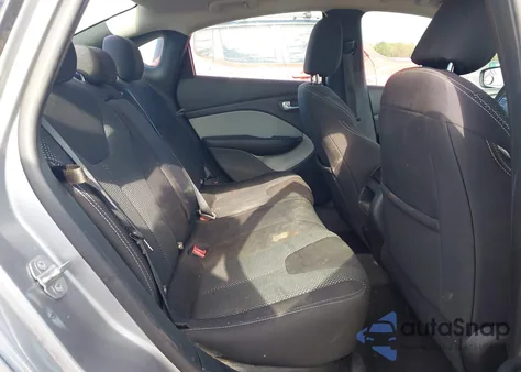 2015 Dodge Dart Sxt z USA, uszkodzony, nr VIN 1C3CDFBB0FD238312